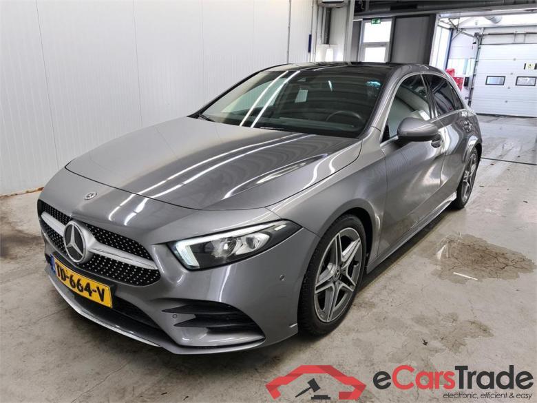 MERCEDES-BENZ A-KLASSE 180 d Bns Sol. AMG #1