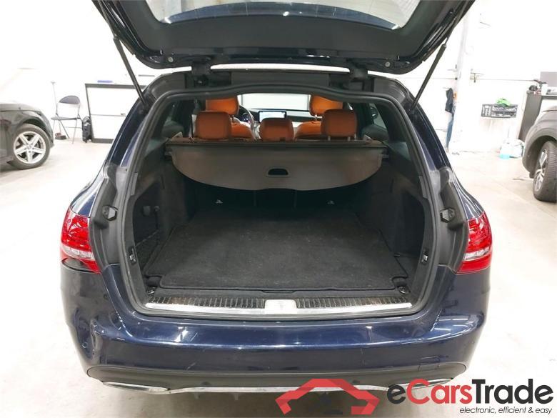 Mercedes C 200 d AMG LED-Xenon Navi Sport-Leather KeylessGo Klima PDC ... #6