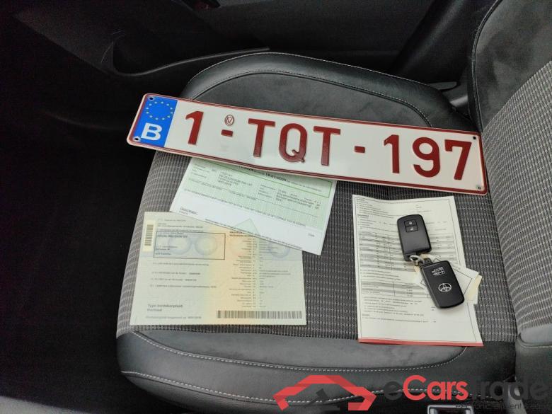 Toyota Auris Touring Sports 1.8 VVT-i Hybrid CVT Lounge 5d #4