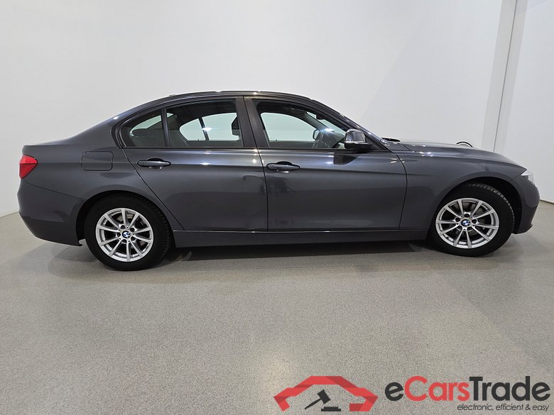 BMW 320 d LED-Xenon Navi KeylessGo Klima PDC ... #5