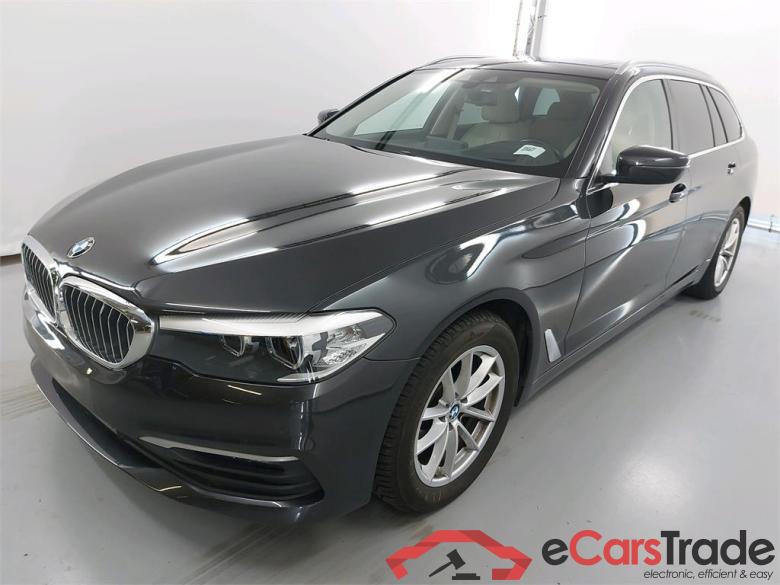 BMW 5 TOURING DIESEL - 2017 520 dA (EU6d-TEMP) Business Travel Innovation #1