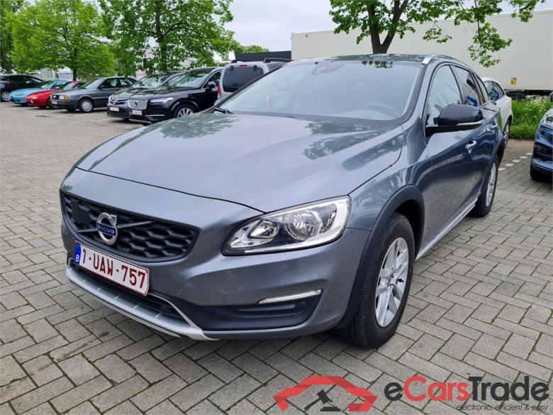  VOLVO - V60 D3 CROSS COUNTRY 150PK Pack Professional & Winter  #1