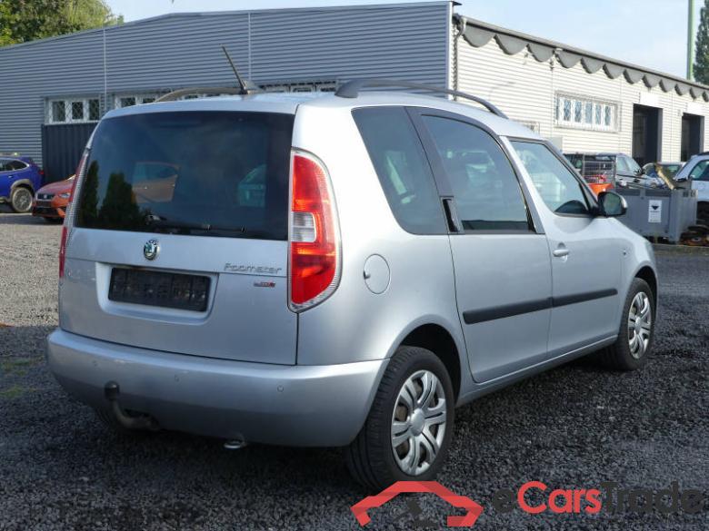 Skoda DE - Van5 1.6 TDI DPF EU5, Ambition Plus Edition, 2011 - 2015 Roomster #3