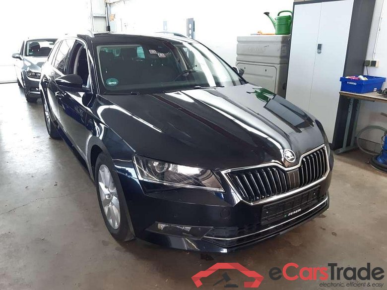 SKODA Superb 2.0 TDI SCR 140kW DSG Style Combi #2