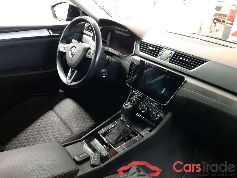 SKODA Superb 2.0 TDI SCR 140kW DSG Style Combi #5