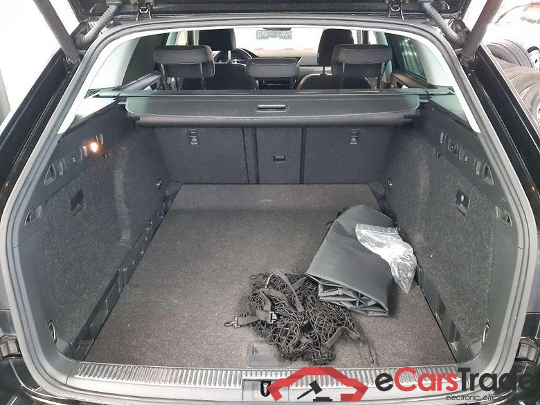 SKODA Superb 2.0 TDI SCR 140kW DSG Style Combi #6