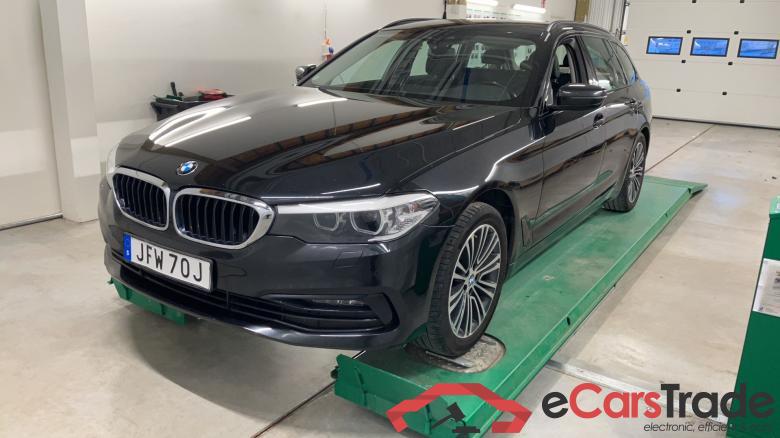 BMW  520d Touring xDrive Con.Ed.Aut #1