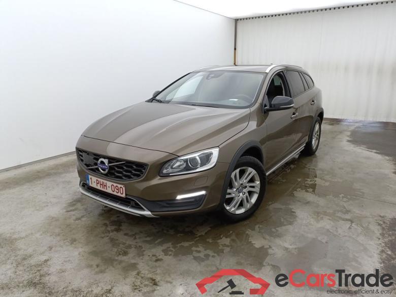 Volvo V60 Cross Country D3 Momentum 5d #1