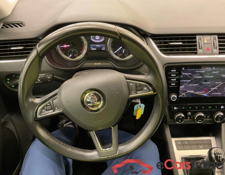 Skoda Octavia 1.6 TDi Navi Klima PDC ... #5