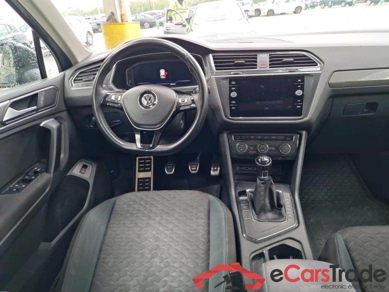 VOLKSWAGEN TIGUAN DIESEL - 2016 2.0 TDi SCR IQ.Drive Travel LED Towhook TOD #5