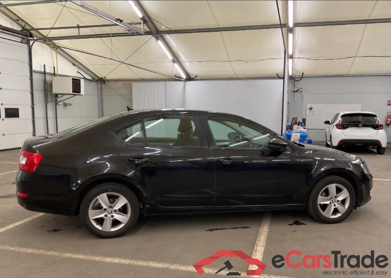 Skoda Octavia 1.6 TDi Navi Klima PDC ... #2