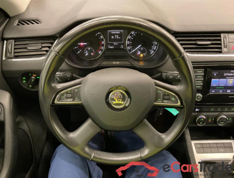 Skoda Octavia 1.6 TDi Navi Klima PDC ... #5