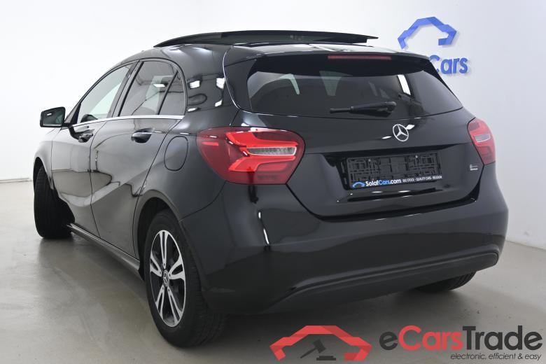 Mercedes A 200 d Style Pano LED-Xenon Navi 1/2 Sport-Leather Klima ... #4