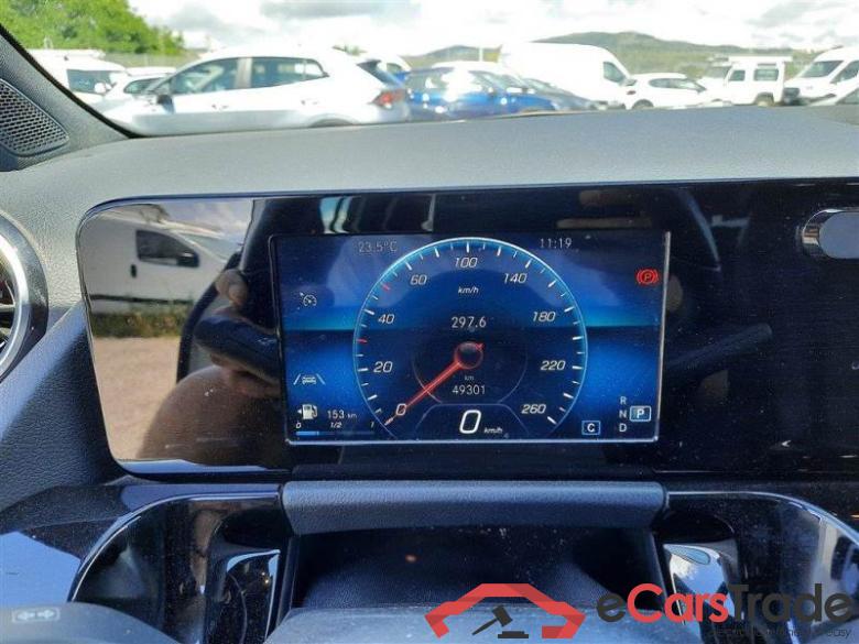 Mercedes 14 MERCEDES-BENZ GLA / 2020 / 5P / CROSSOVER GLA 200 AUTOMATIC SPORT #4