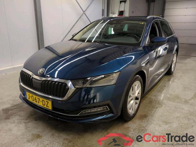 SKODA Octavia Combi 1.5 T #1