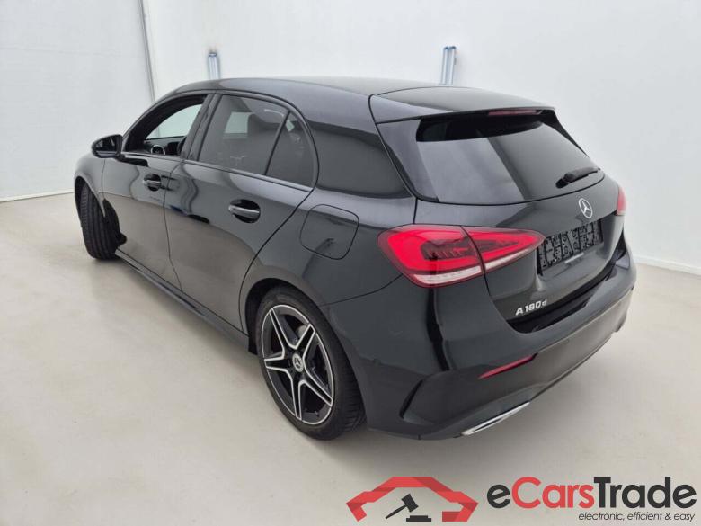 Mercedes A 180d AMG Night Aut. LED-Xenon Widescreen Navi Sport-Leather-Alcantara KeylessGo Camera Klima PDC ... #4