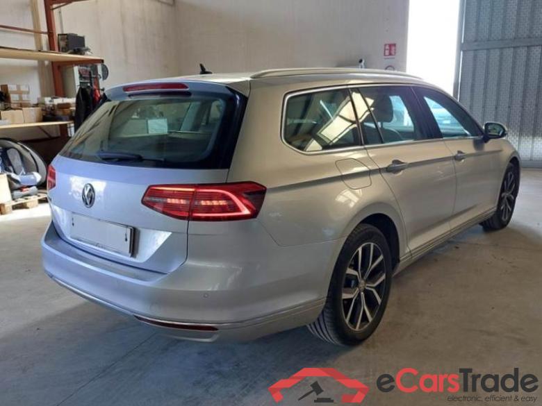 Volkswagen 18 VOLKSWAGEN PASSAT / 2014 / 5P / STATION WAGON VARIANT 2.0 TDI 110KW EXECUTIVE BMT DSG #2