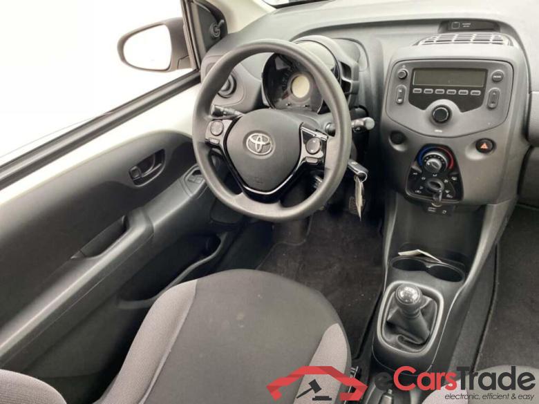 TOYOTA Aygo 1.0 VVT-i x-fun #3