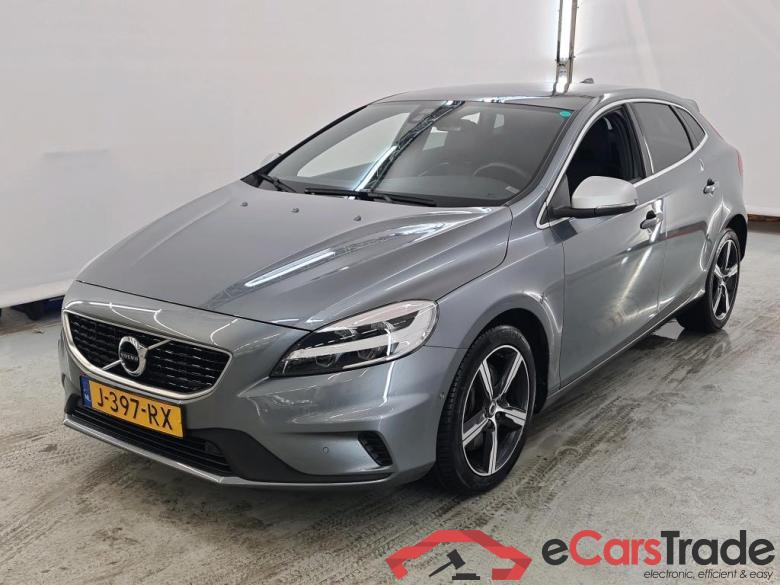VOLVO V40 Volvo V40 D3 Geartronic R-Design 5d #1