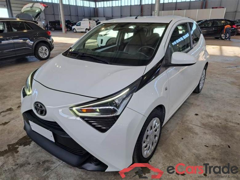 Toyota 5 TOYOTA AYGO CONNECT / 2018 / 5P / BERLINA 1.0 VVT-I X-COOL MMT #1