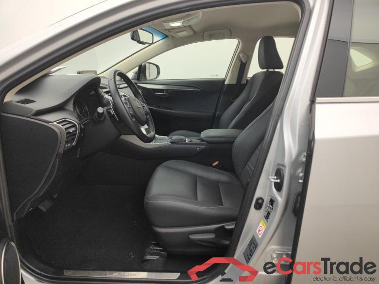 Lexus NX NX 300h Business Edition 5d #3