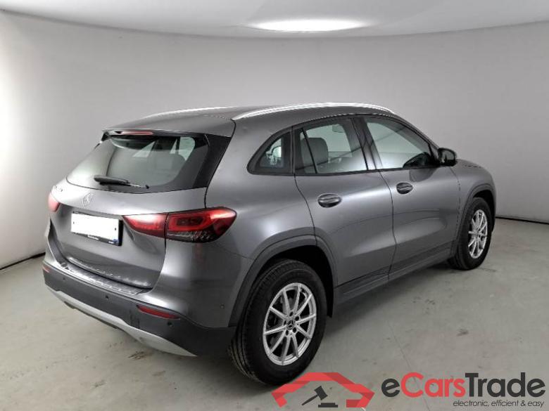 Mercedes 27 MERCEDES-BENZ GLA / 2020 / 5P / CROSSOVER GLA 200 D AUTOMATIC BUSINESS EXTRA #2