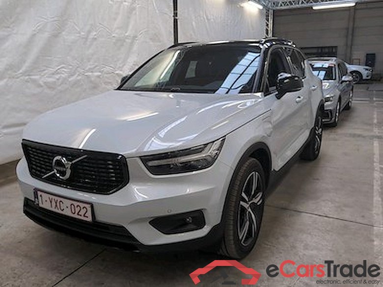 VOLVO XC40 1.5 T4 RECHARGE GEARTRONIC R-DESIGN Tech & Park Assist Winter Pro Winter