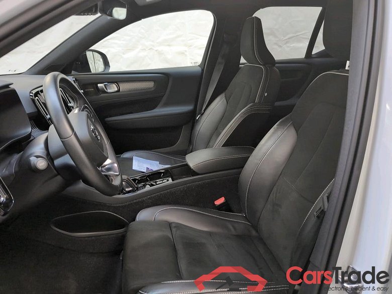 VOLVO XC40 1.5 T4 RECHARGE GEARTRONIC R-DESIGN Tech & Park Assist Winter Pro Winter #6