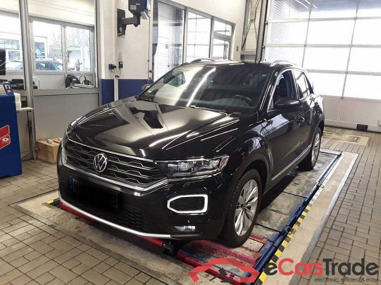 VOLKSWAGEN T-Roc (A11)(09.2017->2021) DE - SUV5 1.5 TSI EU6d, Sport OPF (EURO 6d), 2020 - 2022