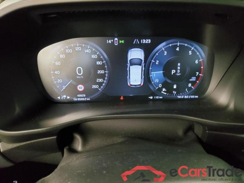 VOLVO XC 40 (2017->) DE - SUV5 B4 2WD EU6d, R-Design (EURO 6d), 2020 - 2022 #6