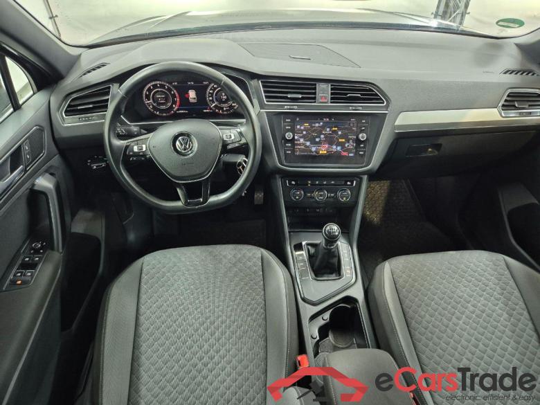 VOLKSWAGEN Tiguan 1.4 TSI Comfortline Business R #6
