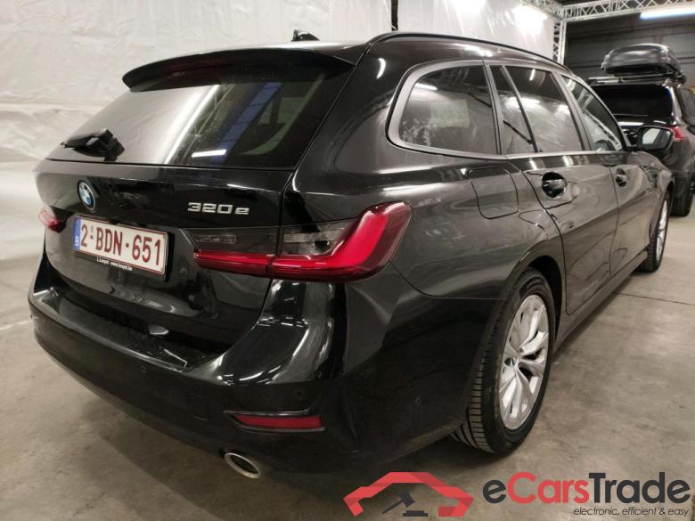 BMW 3 SERIES TOURING 2.0 320E TOURING Business Plus Mirror Comfort telephony Wireless Charging #5
