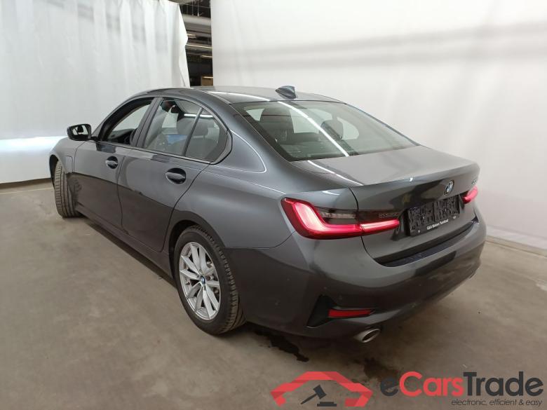 BMW 3 Reeks Berline 330e (215 kW) 4d #5