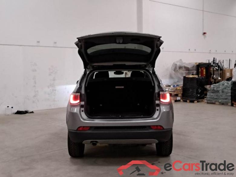 Jeep 28 JEEP COMPASS / 2017 / 5P / SUV 2.0 MJET II 103KW LIMITED 4WD AUTO #5