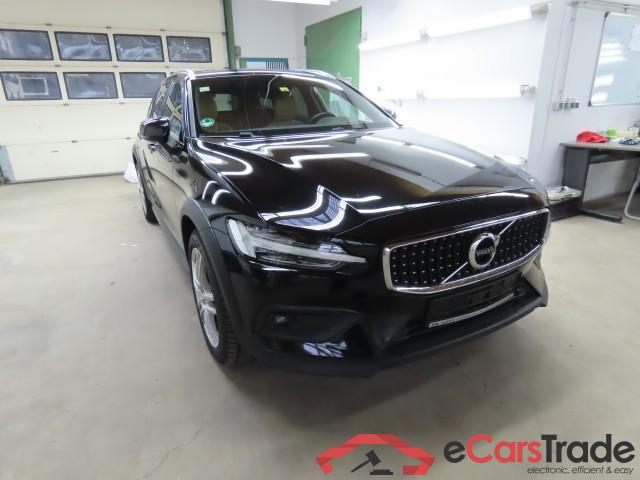 Volvo V60 CC ´18 V60 Cross Country Pro AWD 2.0 D4 140KW AT8 E6dT #4