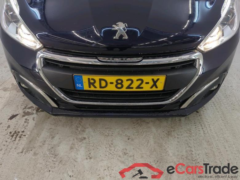 Peugeot 208 11-18 Peugeot 208 Blue Lion 1.2 PureTech 82 99g 5d #5