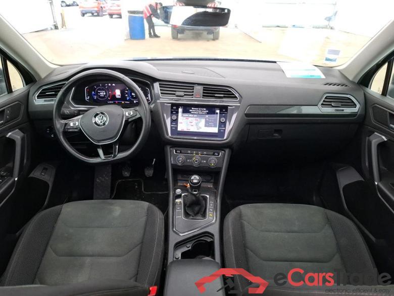 Volkswagen 2.0 TDI 150 BMV6 Carat VOLKSWAGEN Tiguan Allspace / 2017 / 5P / SUV 2.0 TDI 150 BMV6 Carat #5