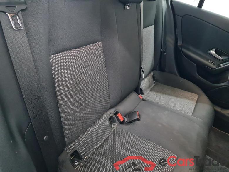 MERCEDES-BENZ CLA - Klasse 2.0 CLA 200 D DCT BUSINESS SOLUTION #6