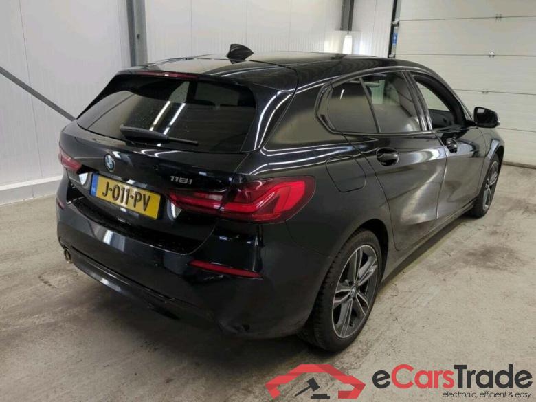 BMW 1-serie 118i Executive Ed. #2