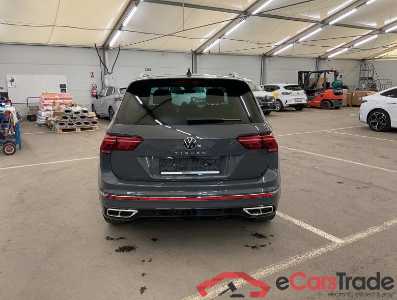 VOLKSWAGEN Tiguan Platinum 1.5 TSI ACT OPF 110 kW (150 ch) 7 vitesses DSG #3