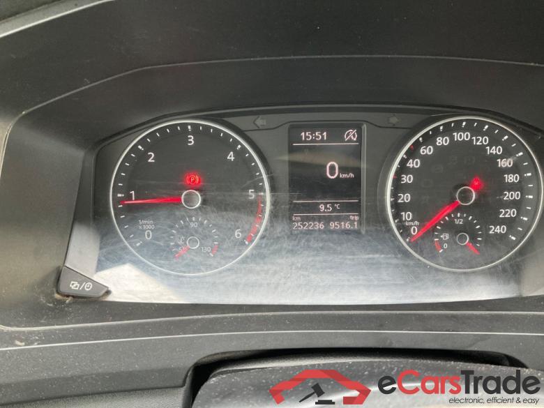 Volkswagen Transporter ´15 T6 Transporter Kasten-Kombi Kombi lang 2.0 TDI 75KW MT5 E6 #1