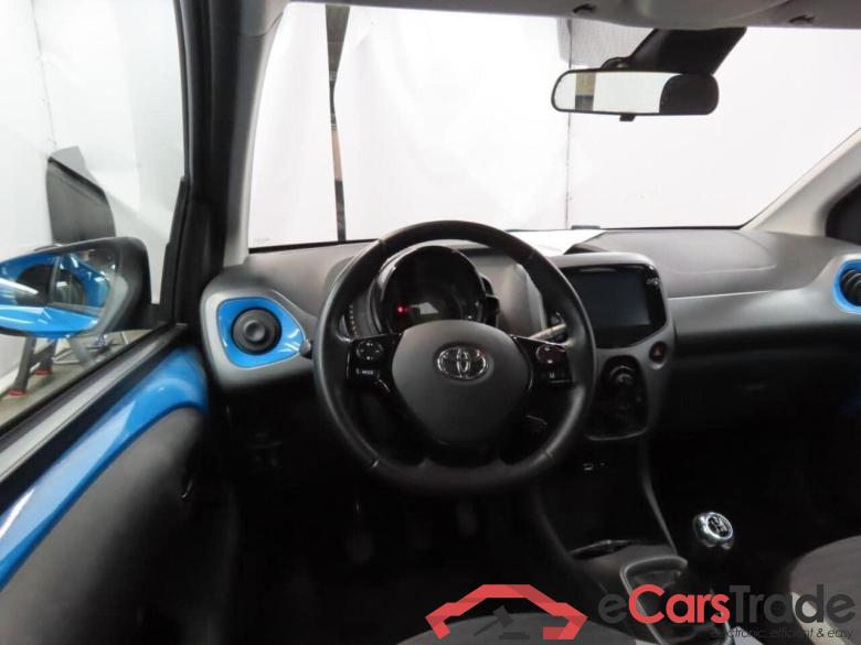 TOYOTA Aygo 1.0 VVT-i x-play #2