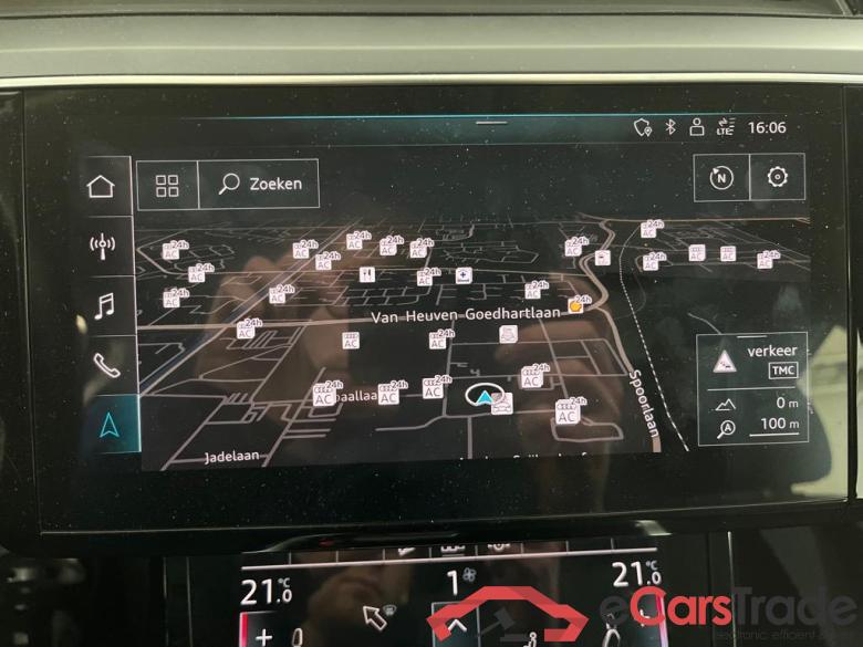 AUDI e-tron  #3