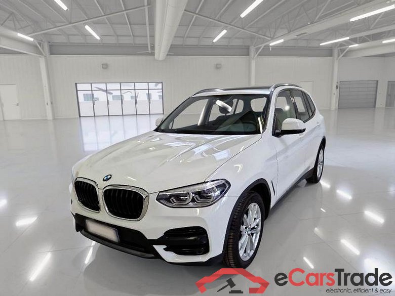 BMW 32 BMW X3 / 2017 / 5P / SUV XDRIVE 20D BUSINESS ADVANTAGE