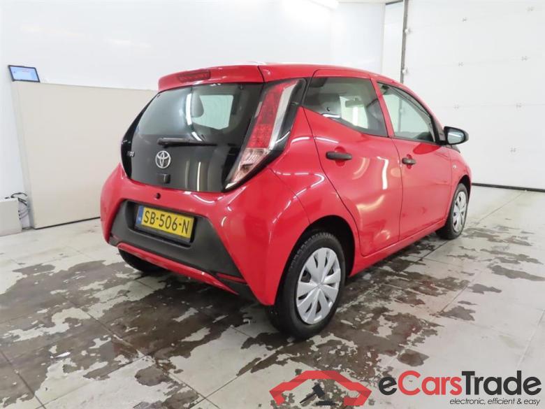 TOYOTA Aygo 1.0 VVT-i x-fun #2