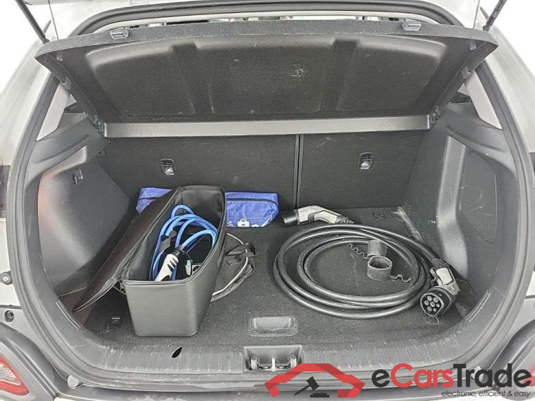 HYUNDAI Kona Premium Electric 64 kWh 5D #5
