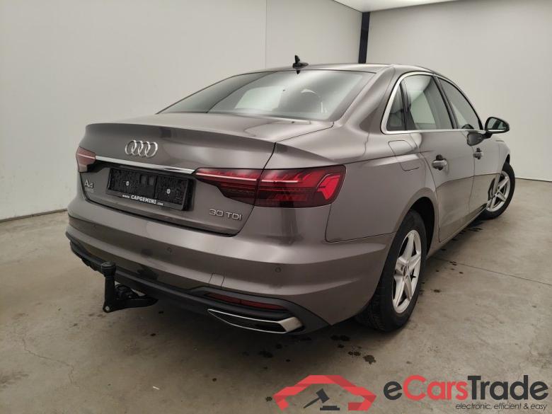 Audi A4 2.0 30 TDi 100kW S tronic Business Ed 4d #5