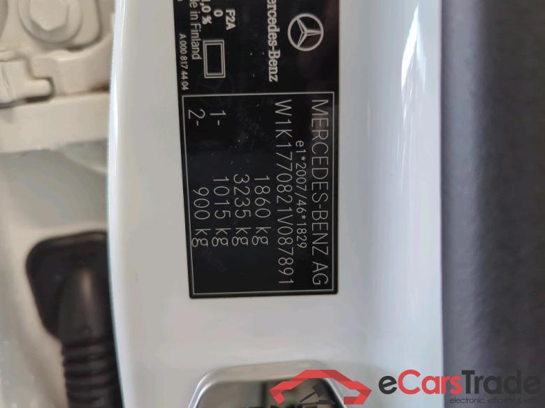 Mercedes A-Class '18 Mercedes-Benz A-Klasse 160 H6 Business Solution AMG 5d #6