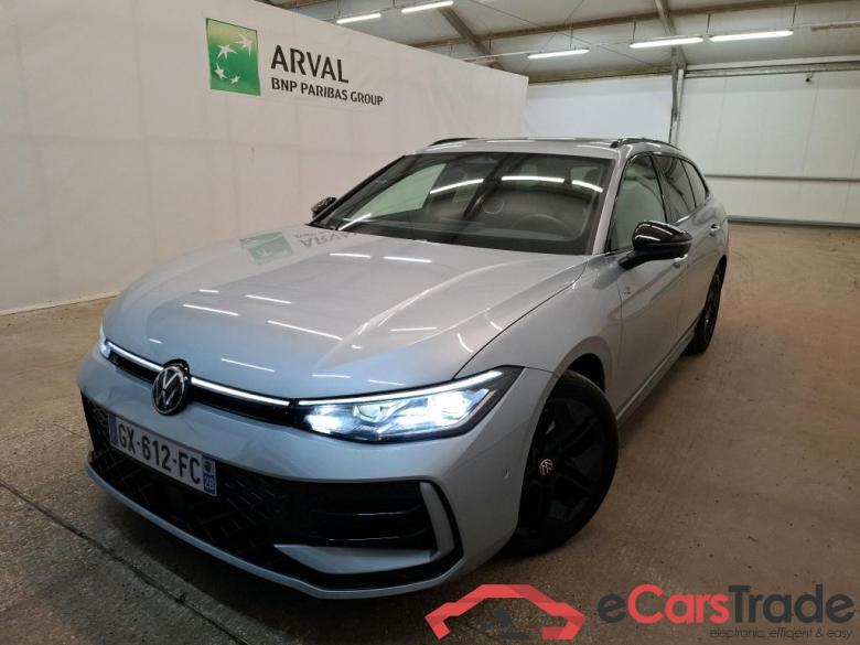 Volkswagen 2.0 TDI 150 SCR DSG7 SW R LINE Passat Variant 2.0 TDI 110 kW R-line TDI 150CV BVA7 6E #1