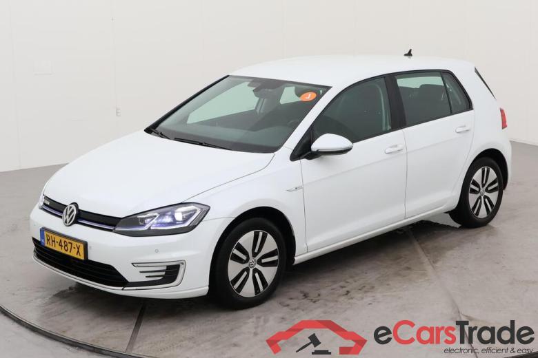 VOLKSWAGEN e-Golf  #1